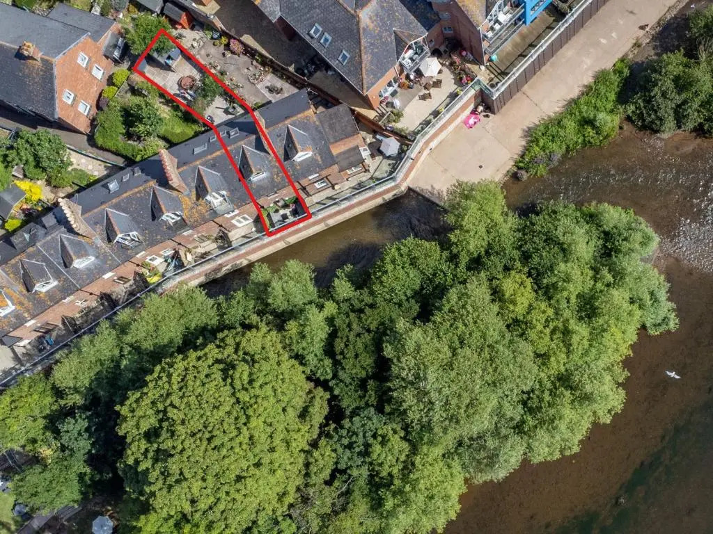 River Exe Cottage waterfront
