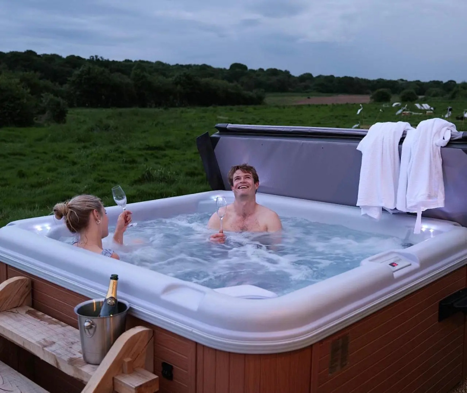 Luxury Retreat 30mins Taxi Ride From West London