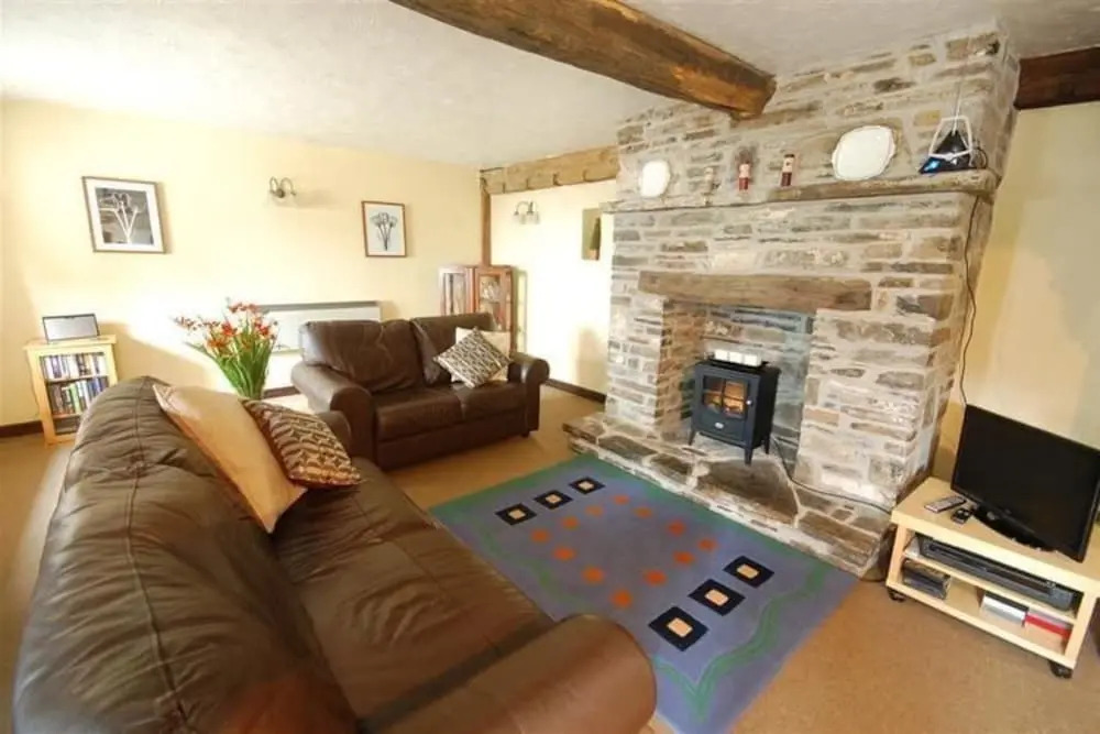 Converted Barn Outside Center of Swimbridge near Beach