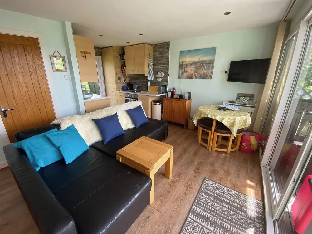 Snowdonia 1-bed Chalet, Sleeps 2, Stunning Views