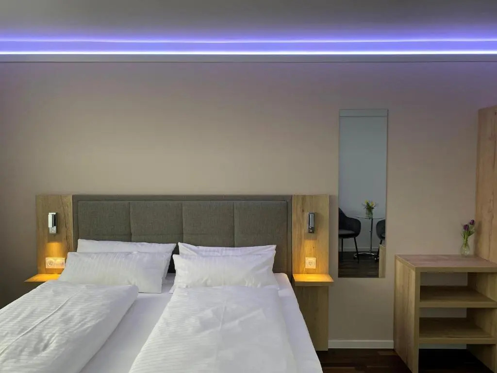 Hotel B4