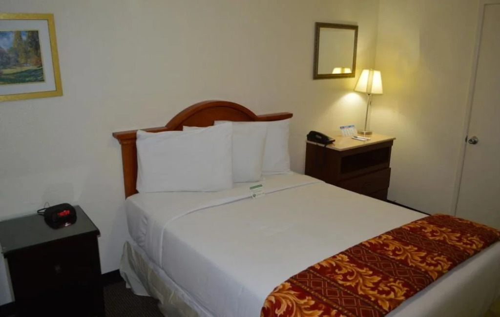 West Park Inn