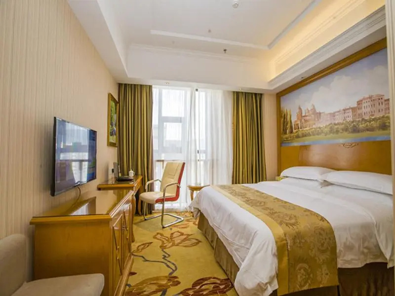 Vienna Hotel Guizhou Bijie Chuangmei Century City