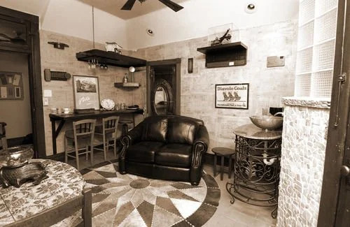 Smith Fargo Suites
