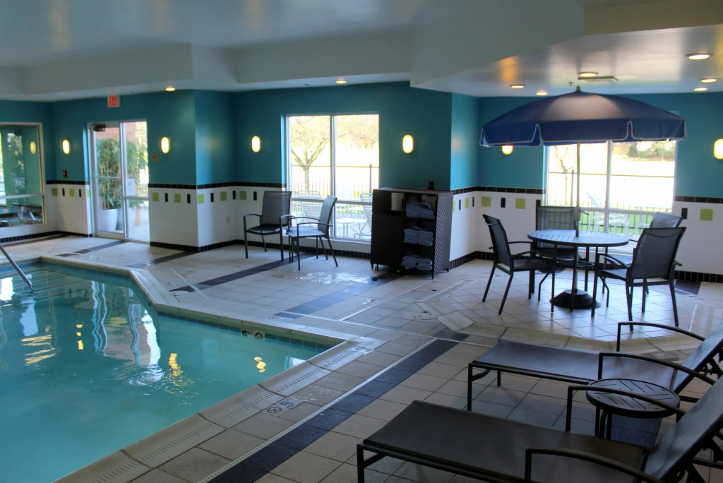 Fairfield Inn and Suites by Marriott Seymour