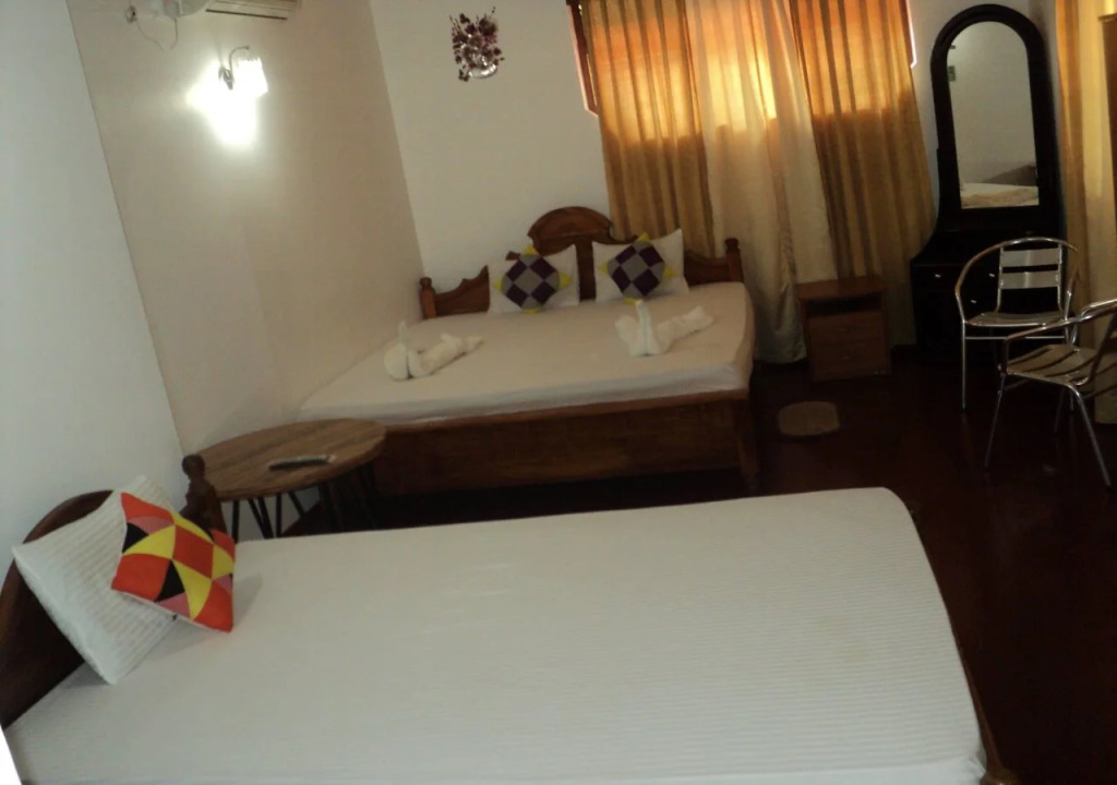 Hotel Golden Flower