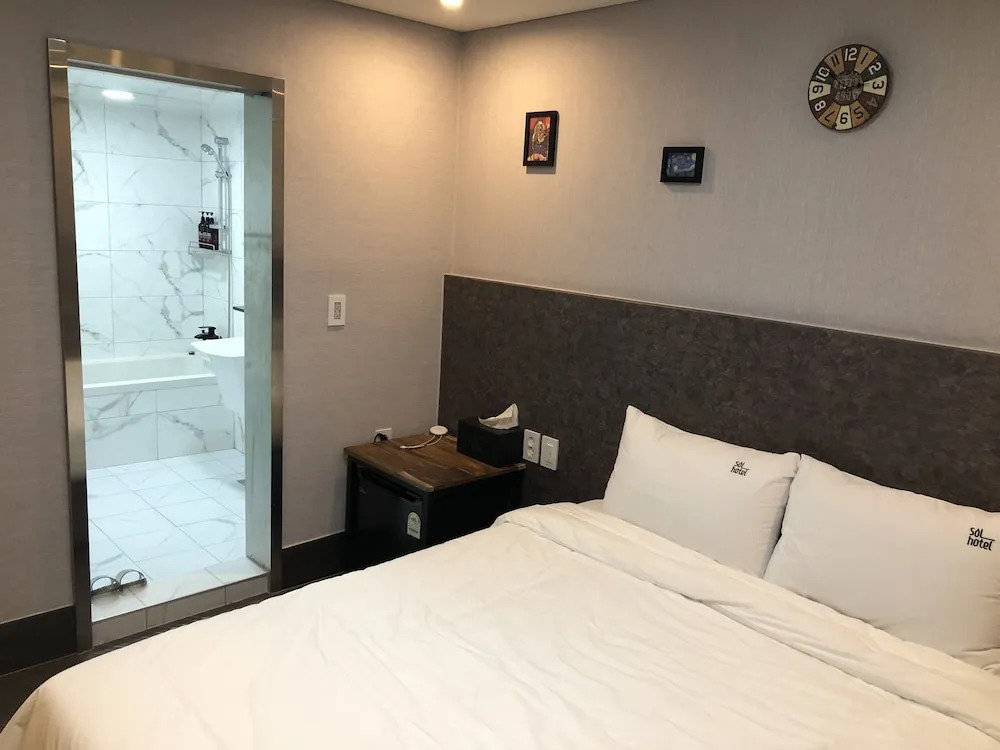 Sol Motel