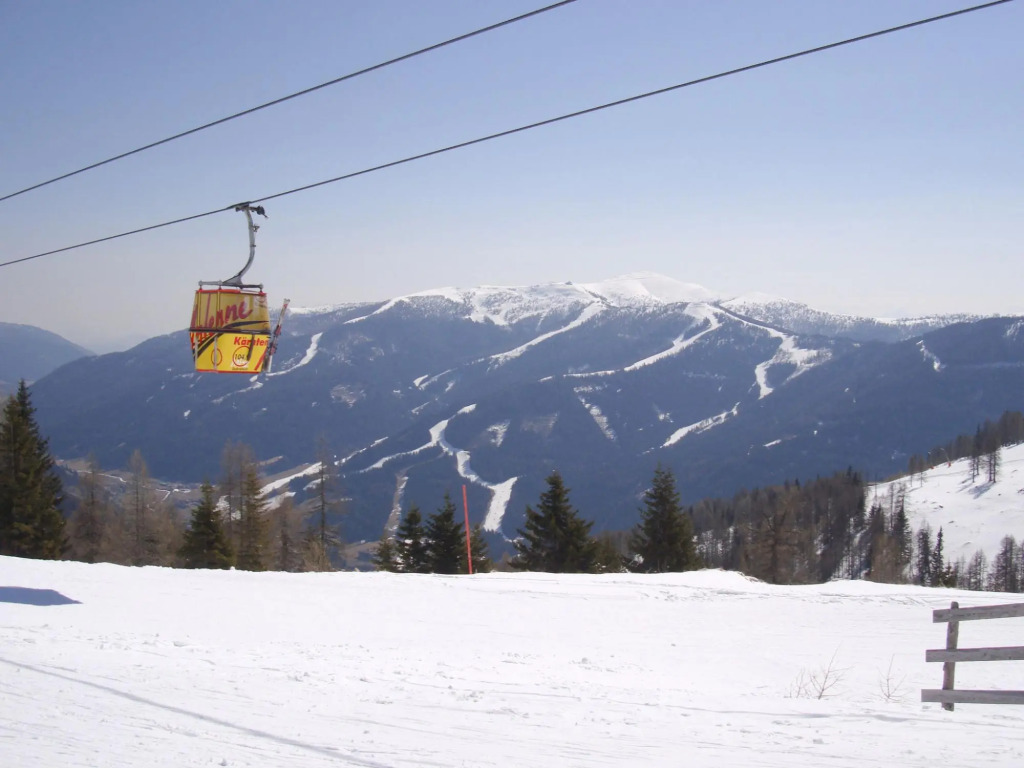 Apartment in Feld am See near Ski Slopes