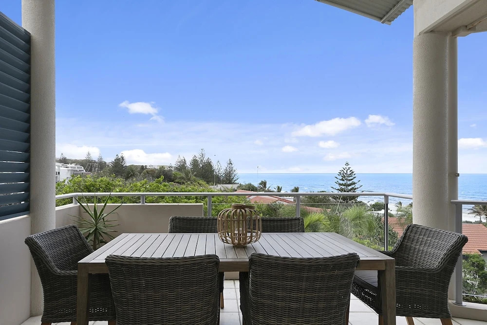 Sunshine Beach Penthouse with Beach Views - Unit 9/21 Park Crescent, Sunshine Beach