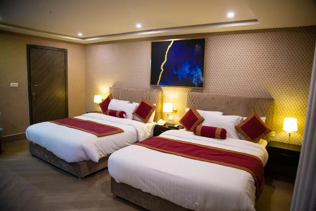 Sheltons Ambassador Hotel Blue Area