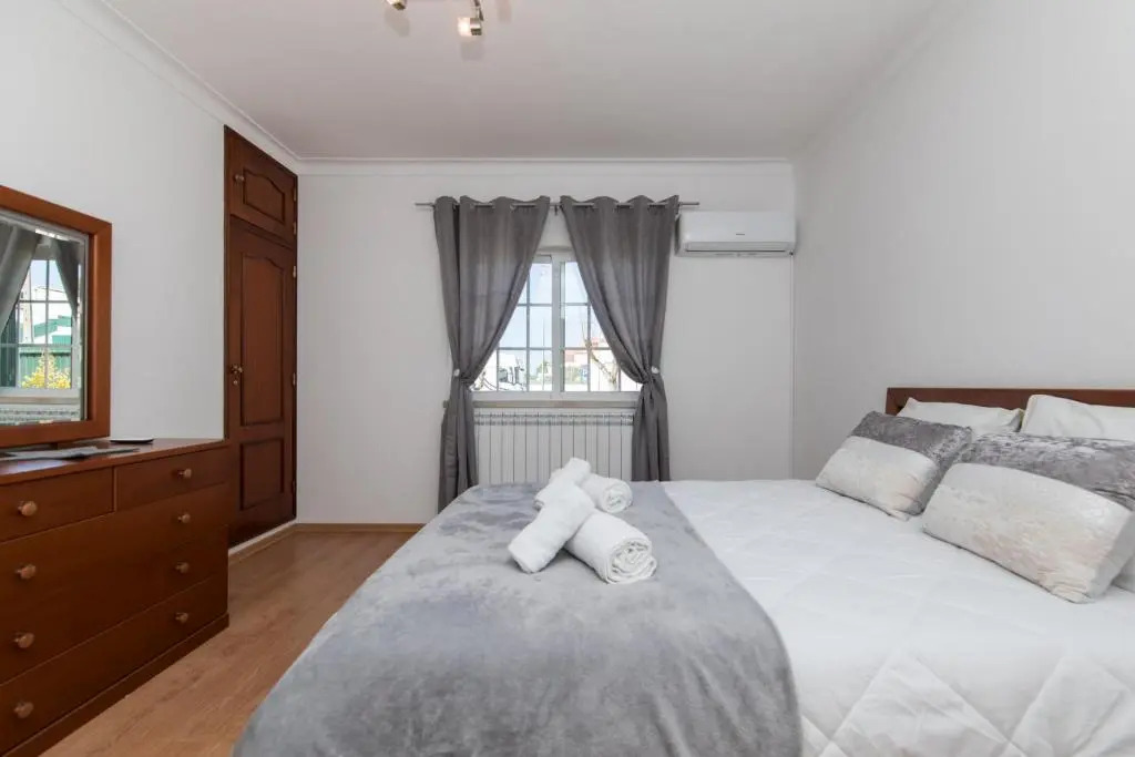 Moradia de 3 quartos com ar condicionado e piscina