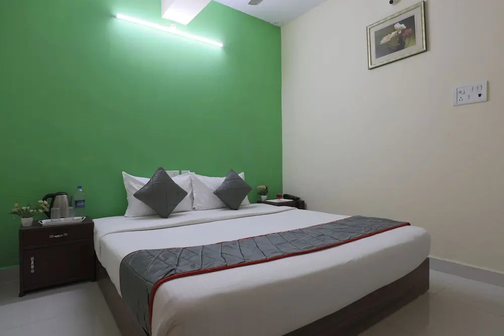 Green Tree Hotel