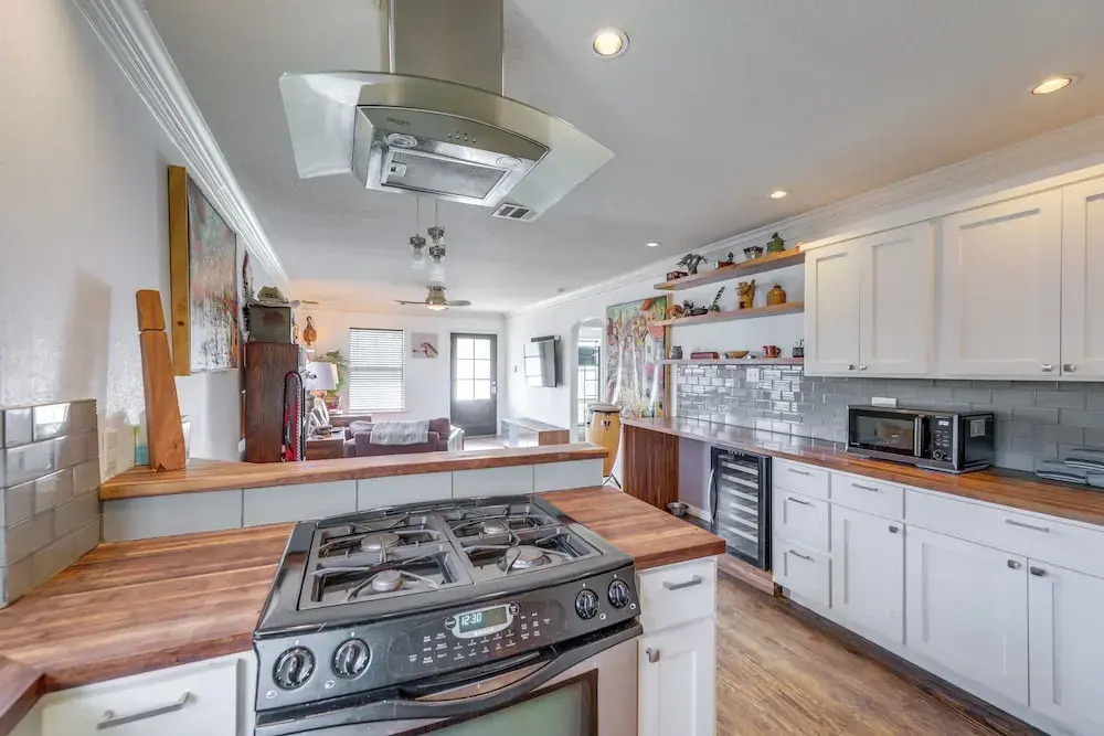 Pet-Friendly Austin Home w/ Private Yard + Deck