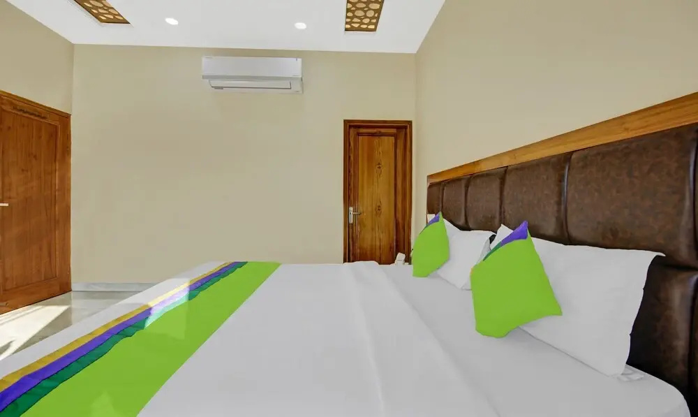 Hotel Royal Salute Chandigarh Delhi Expressway Zirakpur Chandigarh