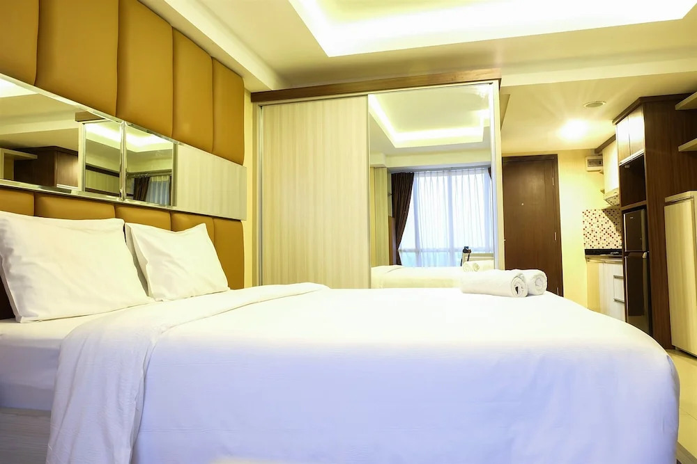 Modern Furnished Studio Apartment Near MT Haryono And Cawang
