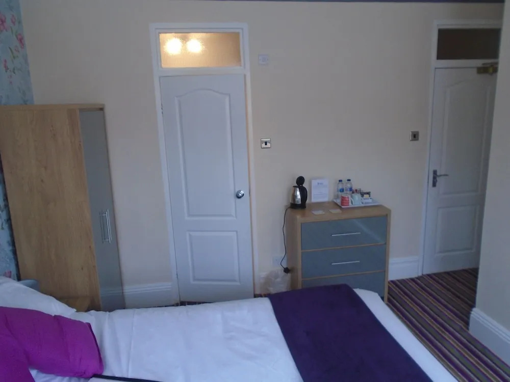 Cherwood Guest House