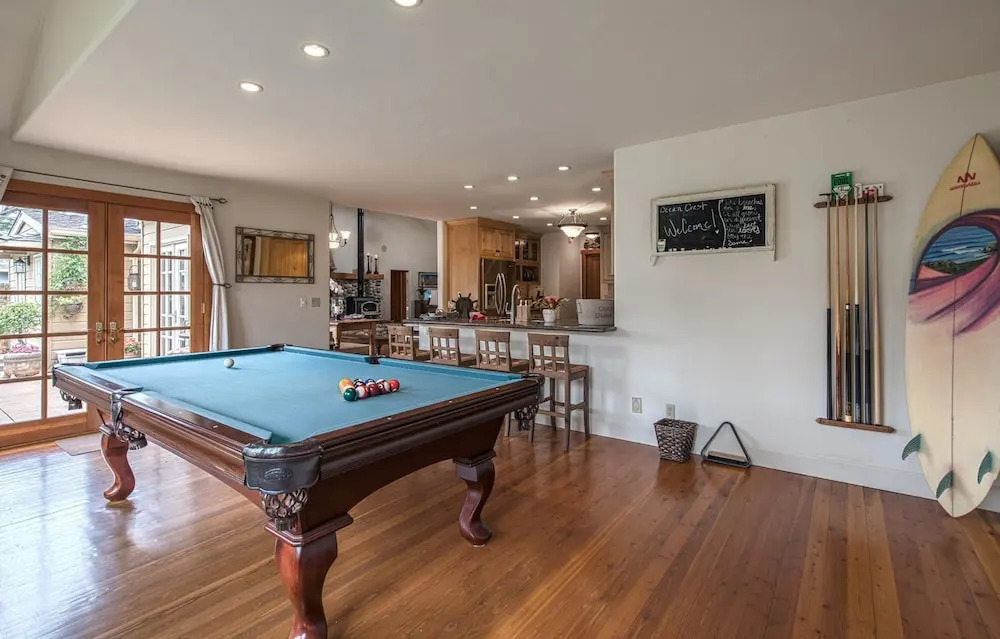 3718 Ocean Crest