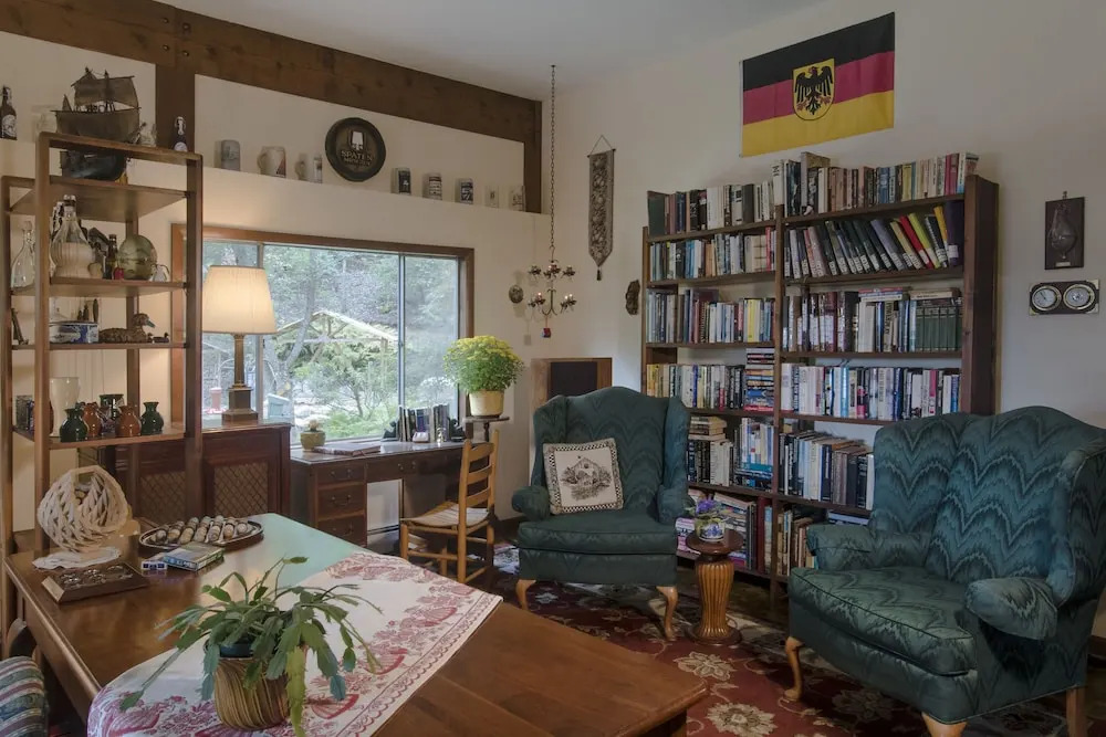 Chalet Inn Bed & Breakfast