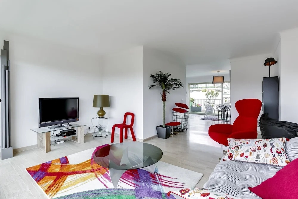 Le Mallory  Apartment 2