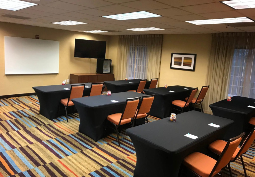 Fairfield Inn & Suites by Marriott Lake Oswego