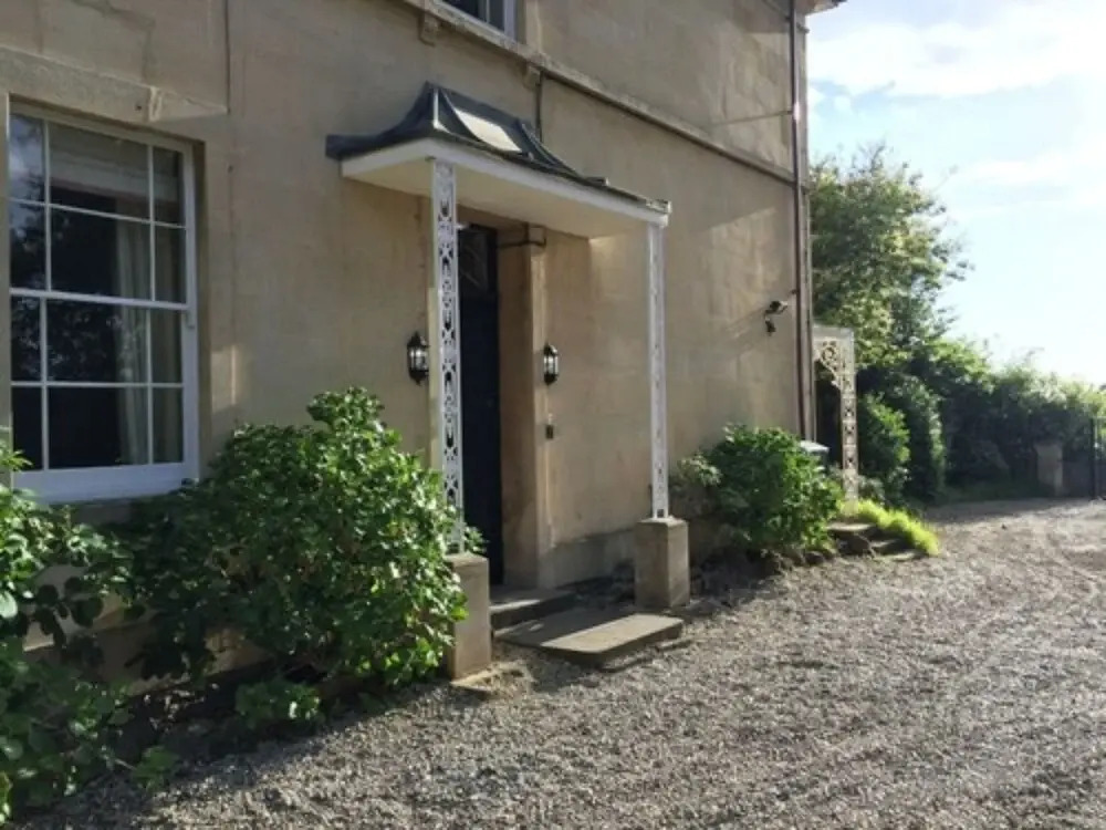 Roseneath House