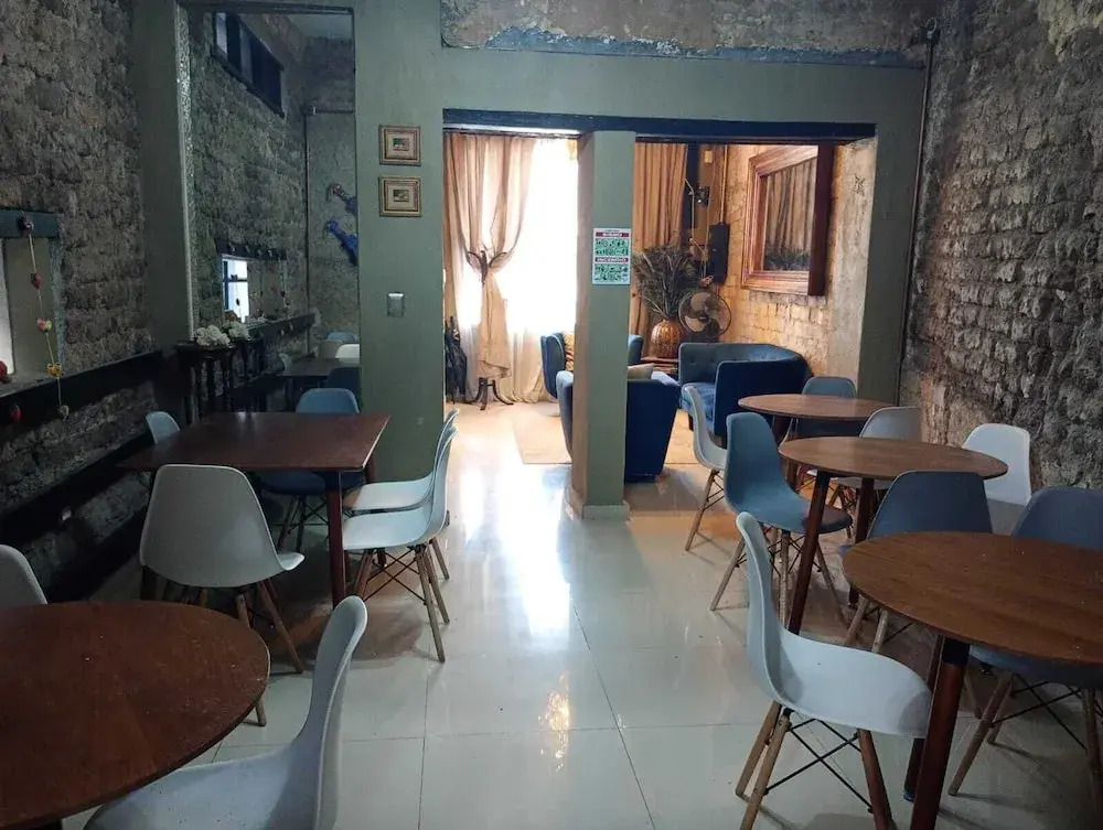 Adhoc Boutique Barrio Antiguo