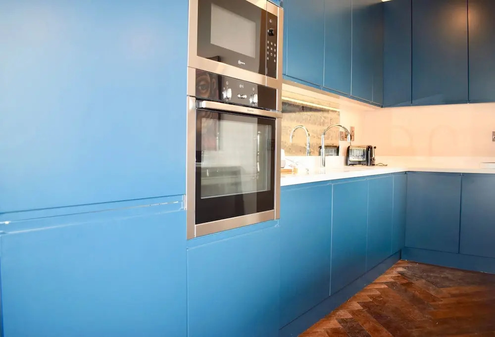 Contemporary 2 Bedroom Apartment Near Ifsc