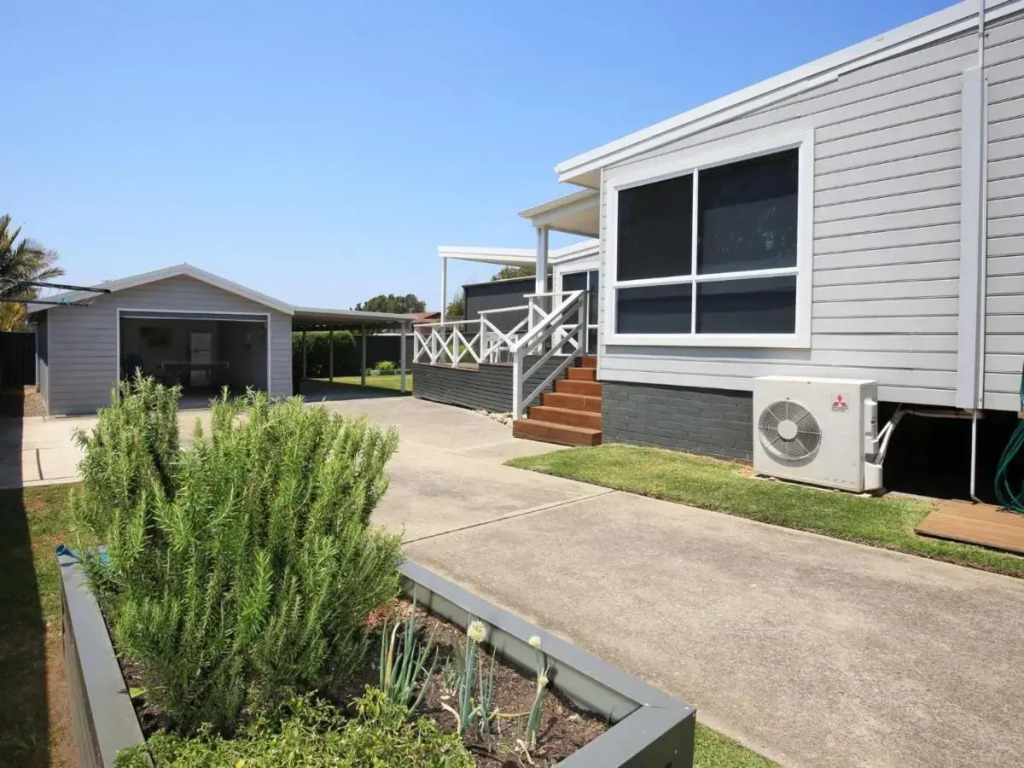 Tillys Retreat I Pet Friendly I 3 Min Walk to Beach