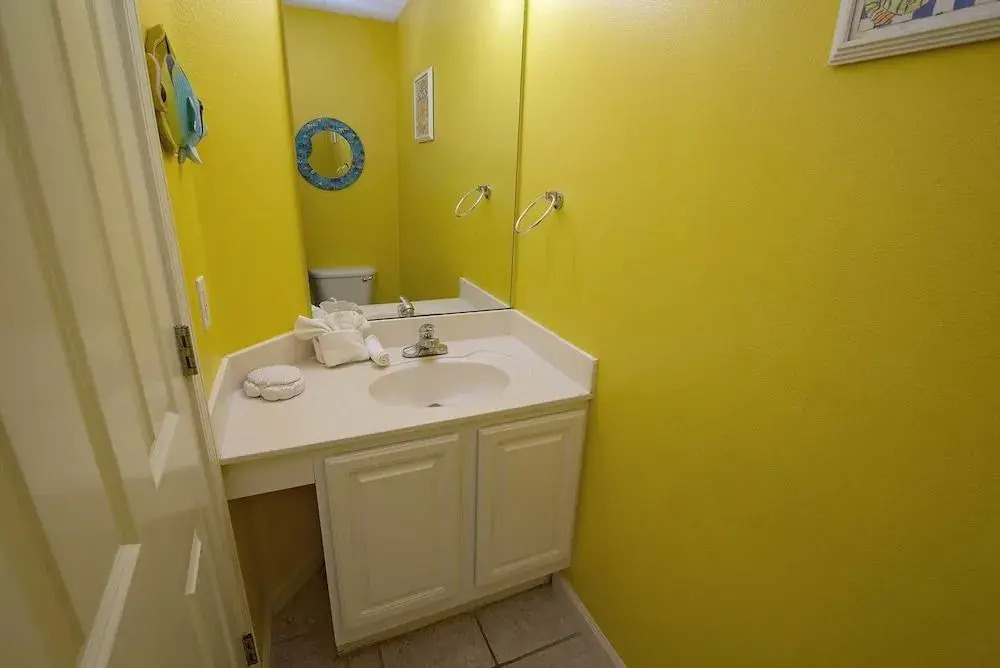 Beach Club 202-d 1 Bedroom 1.5 Bathroom Condo