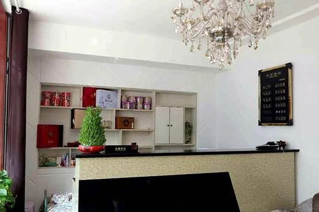 Yihua Hotel
