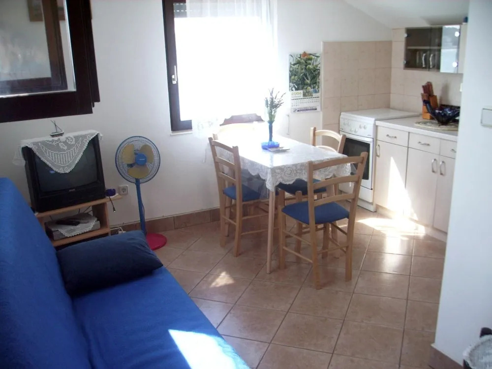 Apartment Ulica Ix