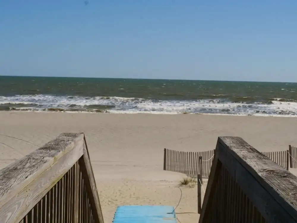 Reel 'em Inn 4 Bedroom Home by RedAwning