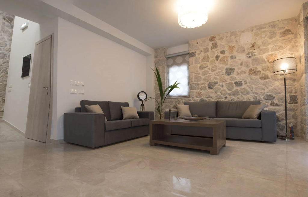 Sperveri Enalio Villas - Heated Pool