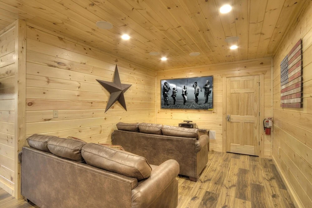 DT 2 Brand NEW Cabins 2 Pools 2 HOT Tubs ETC