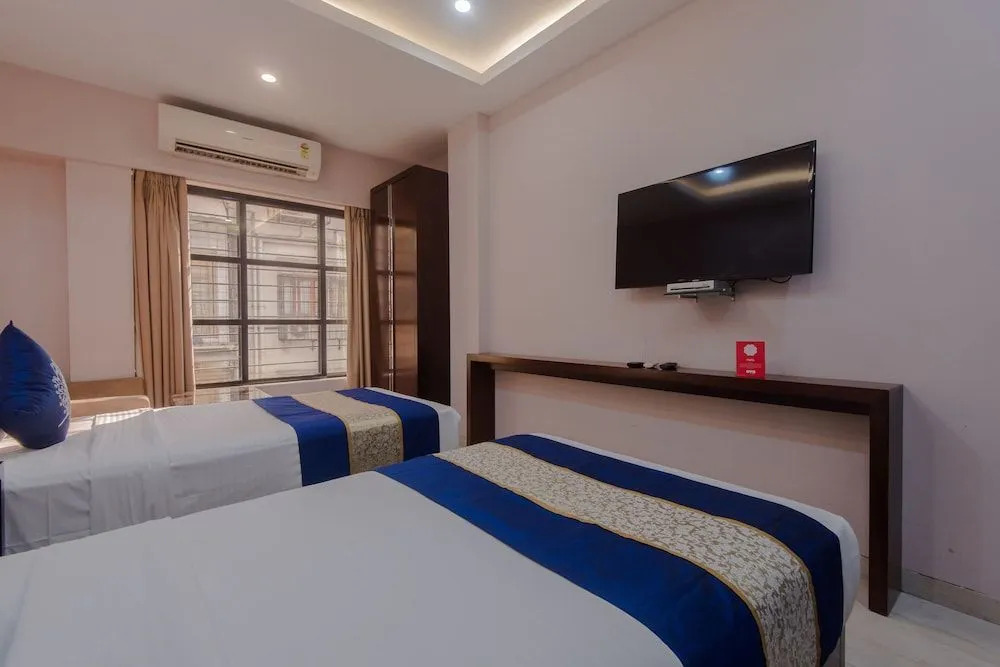 OYO Flagship 15439 Colaba