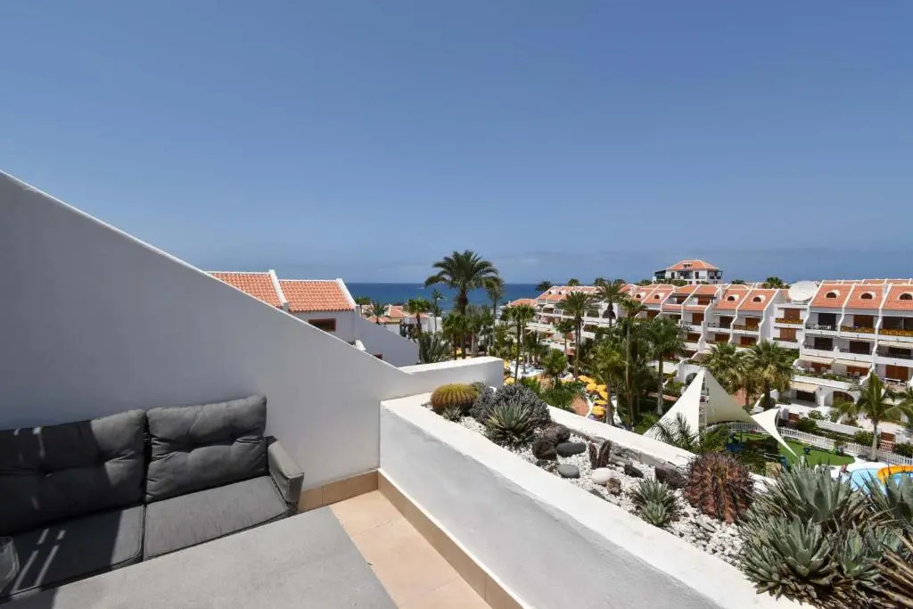 Parque Santiago III 90 - One Bed with sea and pool views