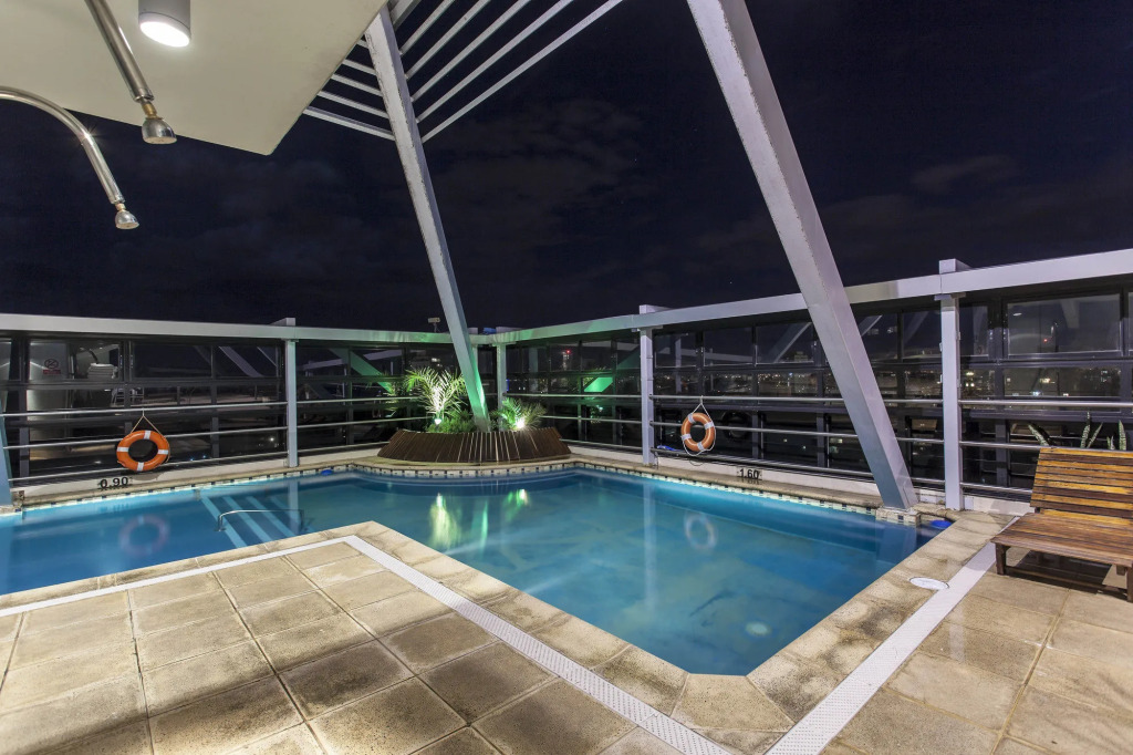 Ros Tower Hotel