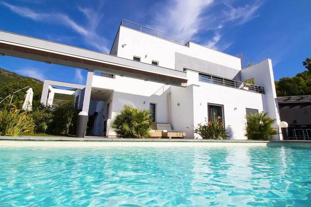 Villa Louancelie B&B