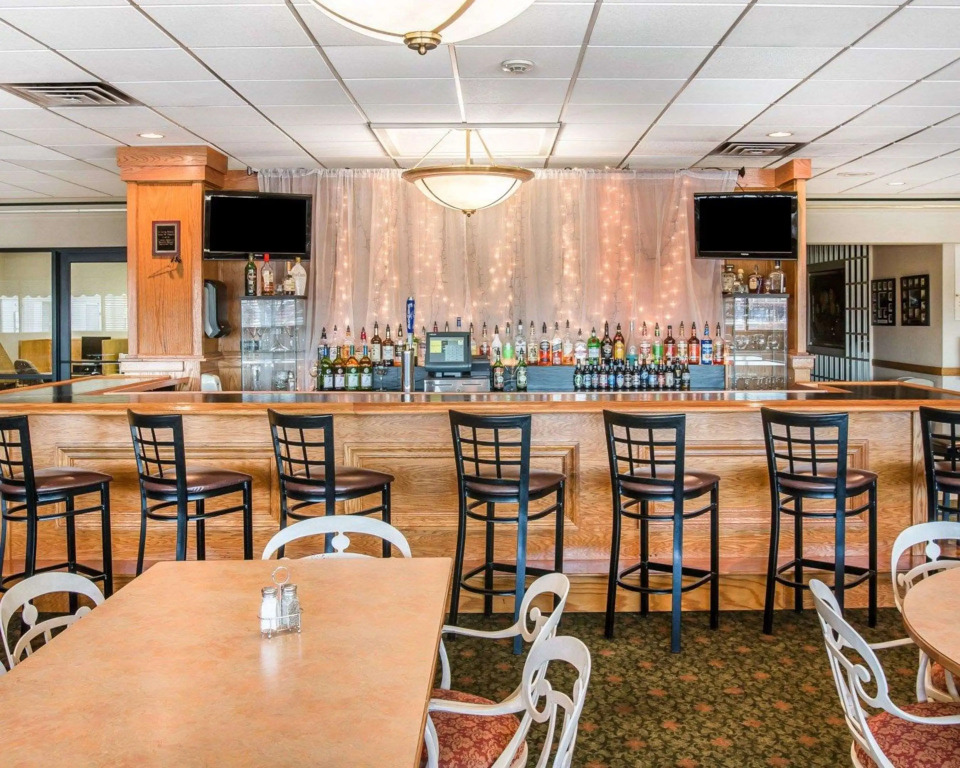 Quality Inn & Suites Monroe