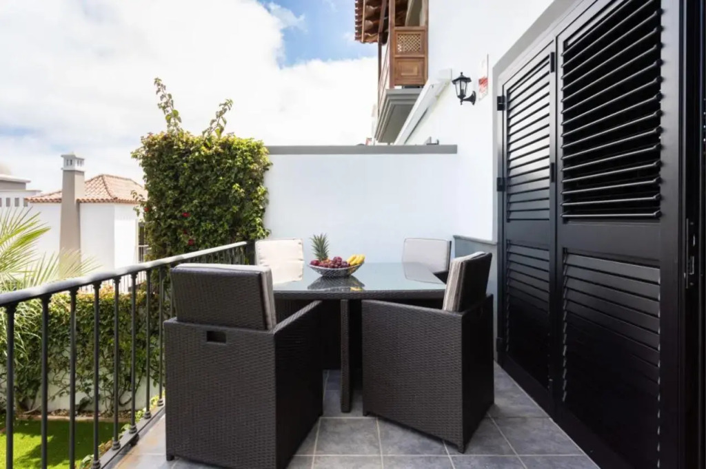 La Casita Gris