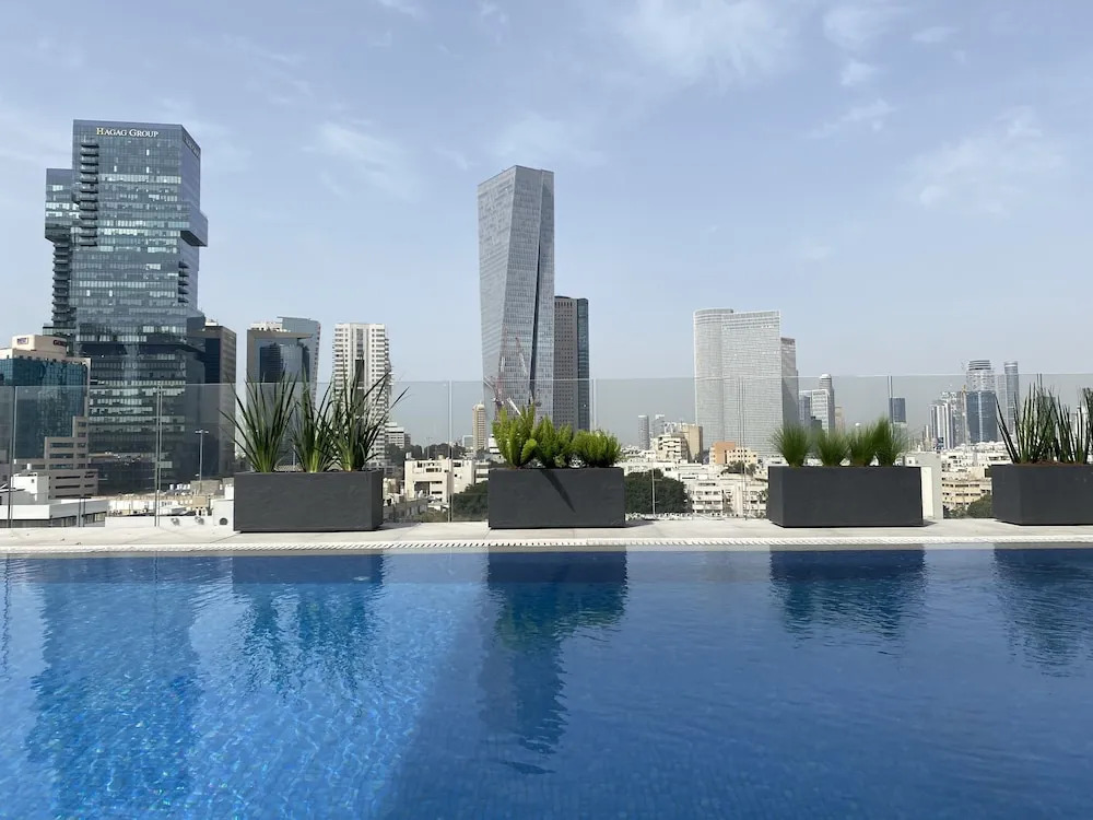 Jo Shtibel Tel-Aviv
