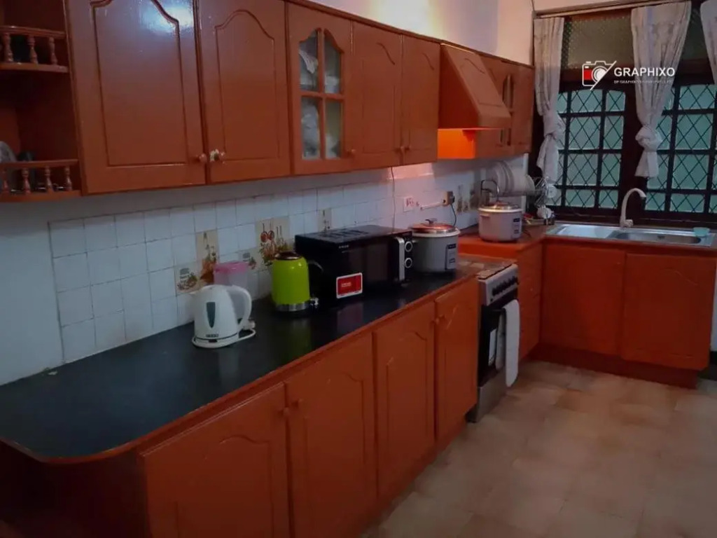 Ceylon Travel and Stay Lodge