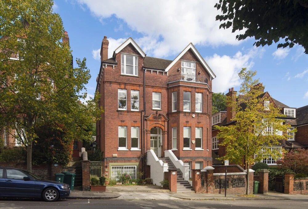 Heart of Hampstead Retreat
