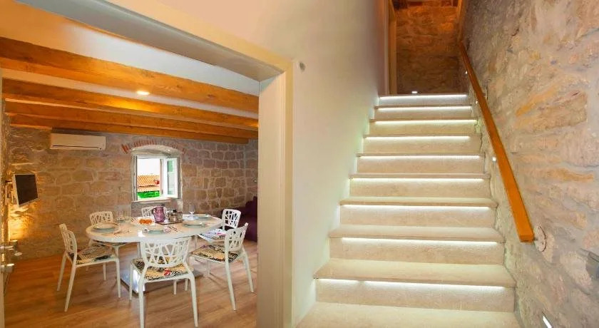 Veli Varos Apartments