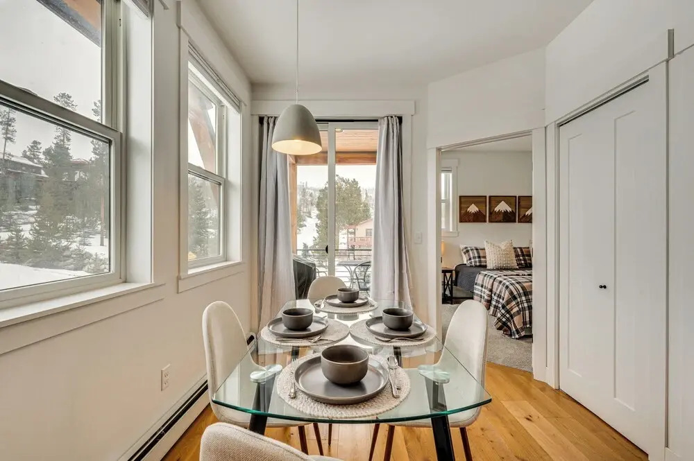 2 Mi to Rmnp: Mtn-view Grand Lake Loft!