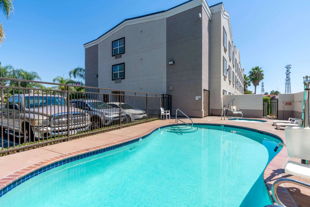 Comfort Suites Downtown Sacramento