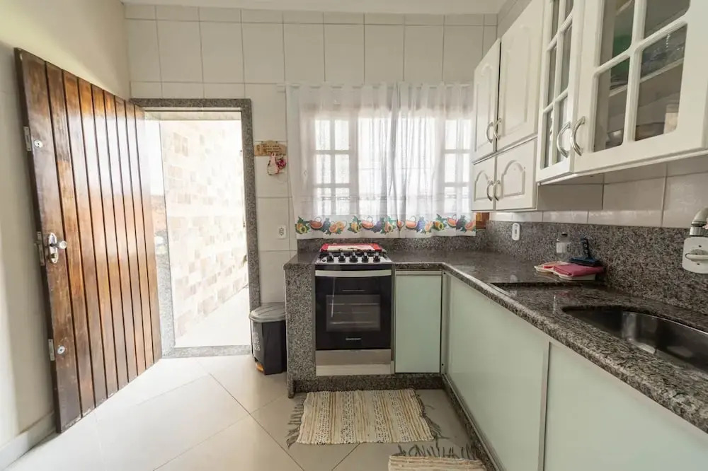 Casa Para 6 Pessoas com Churrasqueira em Peru be