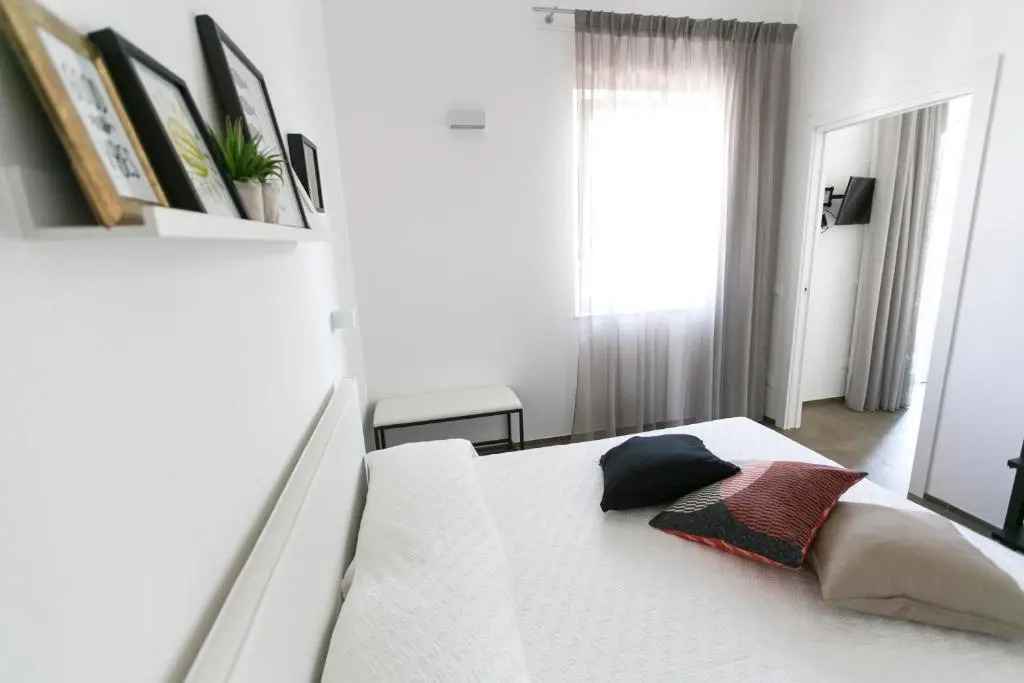 Via Del Faro Apartments