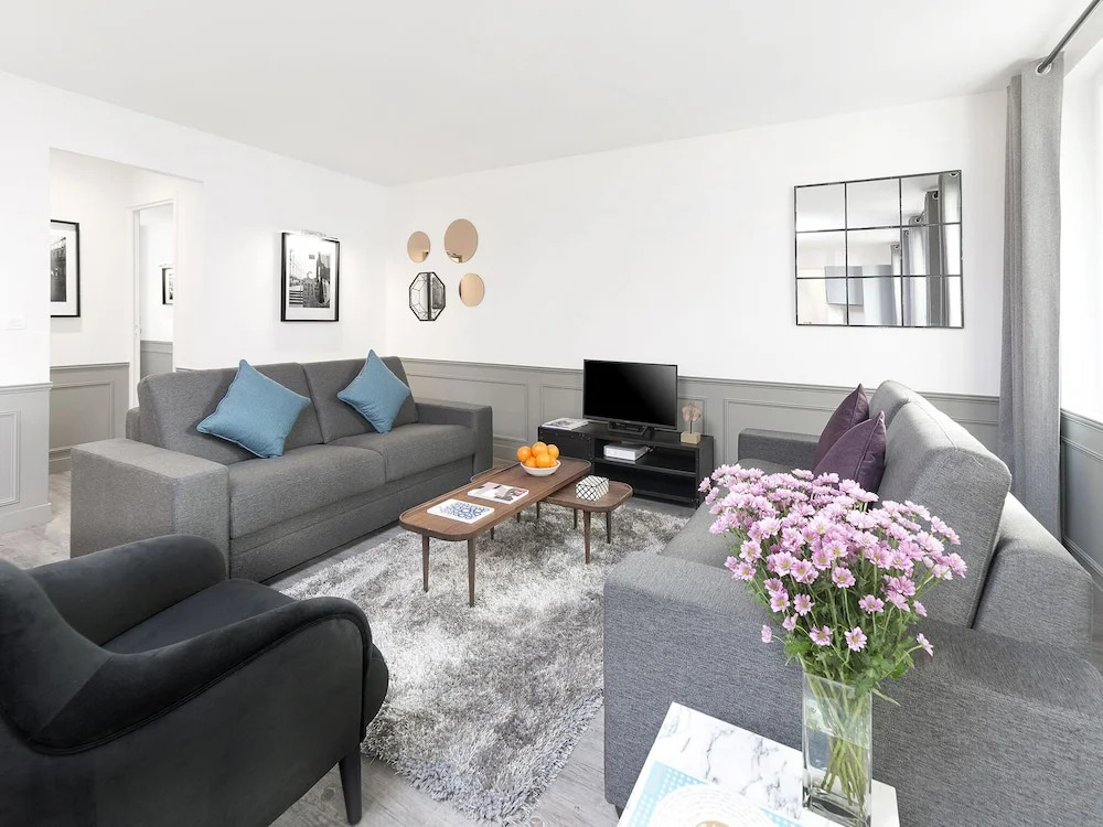 Luxury 3BDR Le Marais II by Livinparis