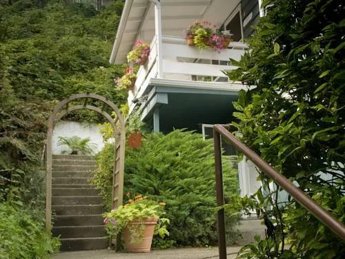 Chambered Nautilus Bed and Breakfast Inn